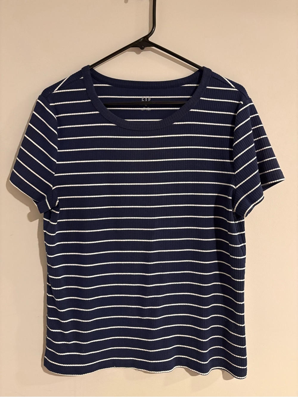 GAP Navy and White Ribbed Stripe Short Sleeve Tee size xl